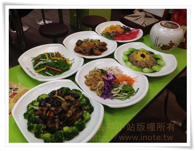 2013 全國素食自助餐南京店年菜 3