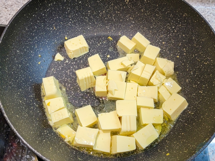 皮蛋炒豆腐